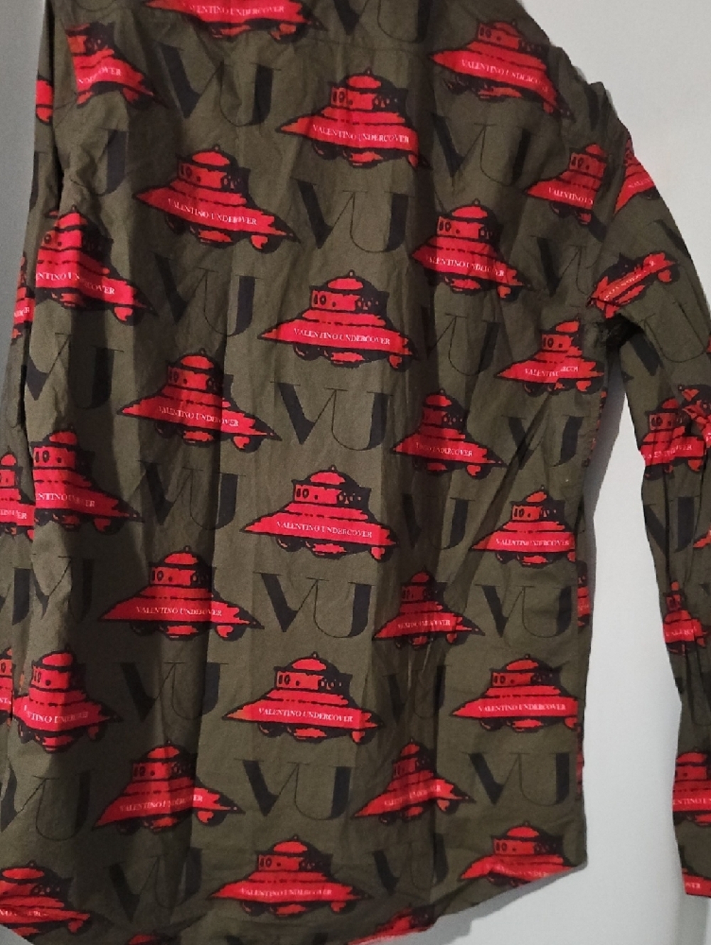 Valentino Olive Green Button-Down Shirt with Red Graphic Print - Picture 3 of 8